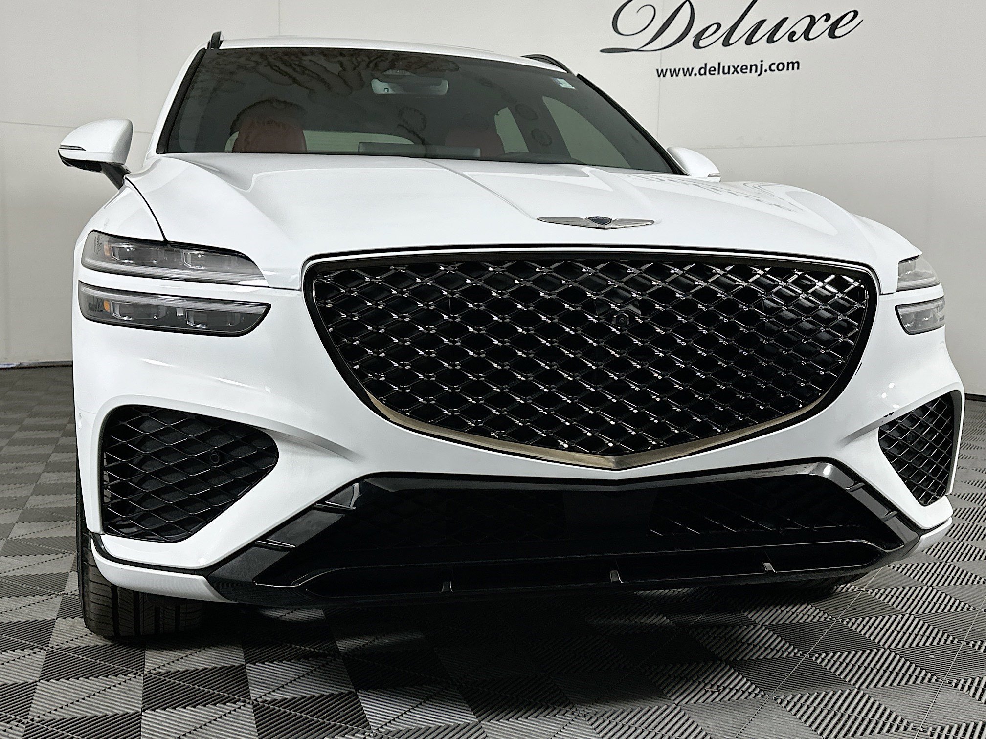 Used 2025 Genesis GV70 3.5T Sport w/ Sport Prestige Package image 32