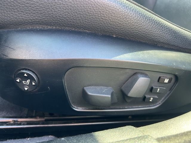 Used 2010 BMW 328i xDrive Sedan AWD/4WD image 24