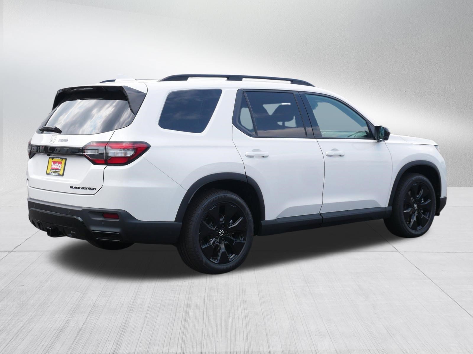 New 2026 Honda Pilot Black Edition image 7