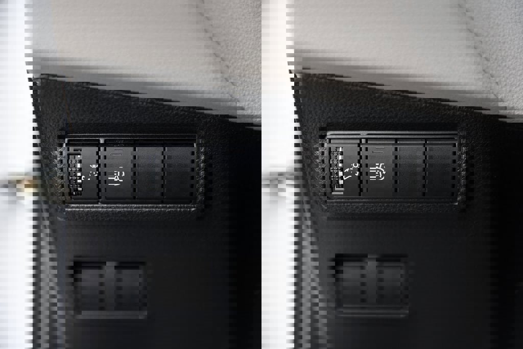 Used 2022 Toyota Corolla Cross LE image 16