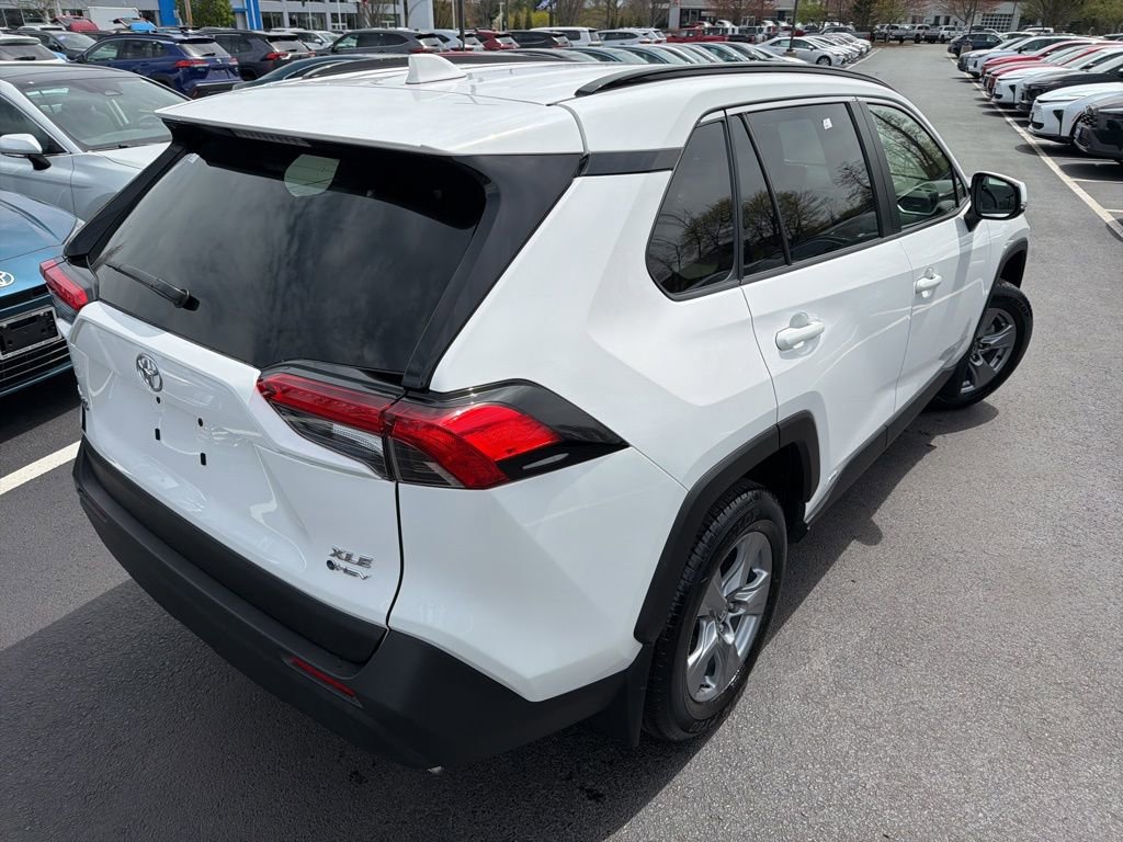 Used 2025 Toyota RAV4 XLE w/ Convenience Package AWD/4WD image 5
