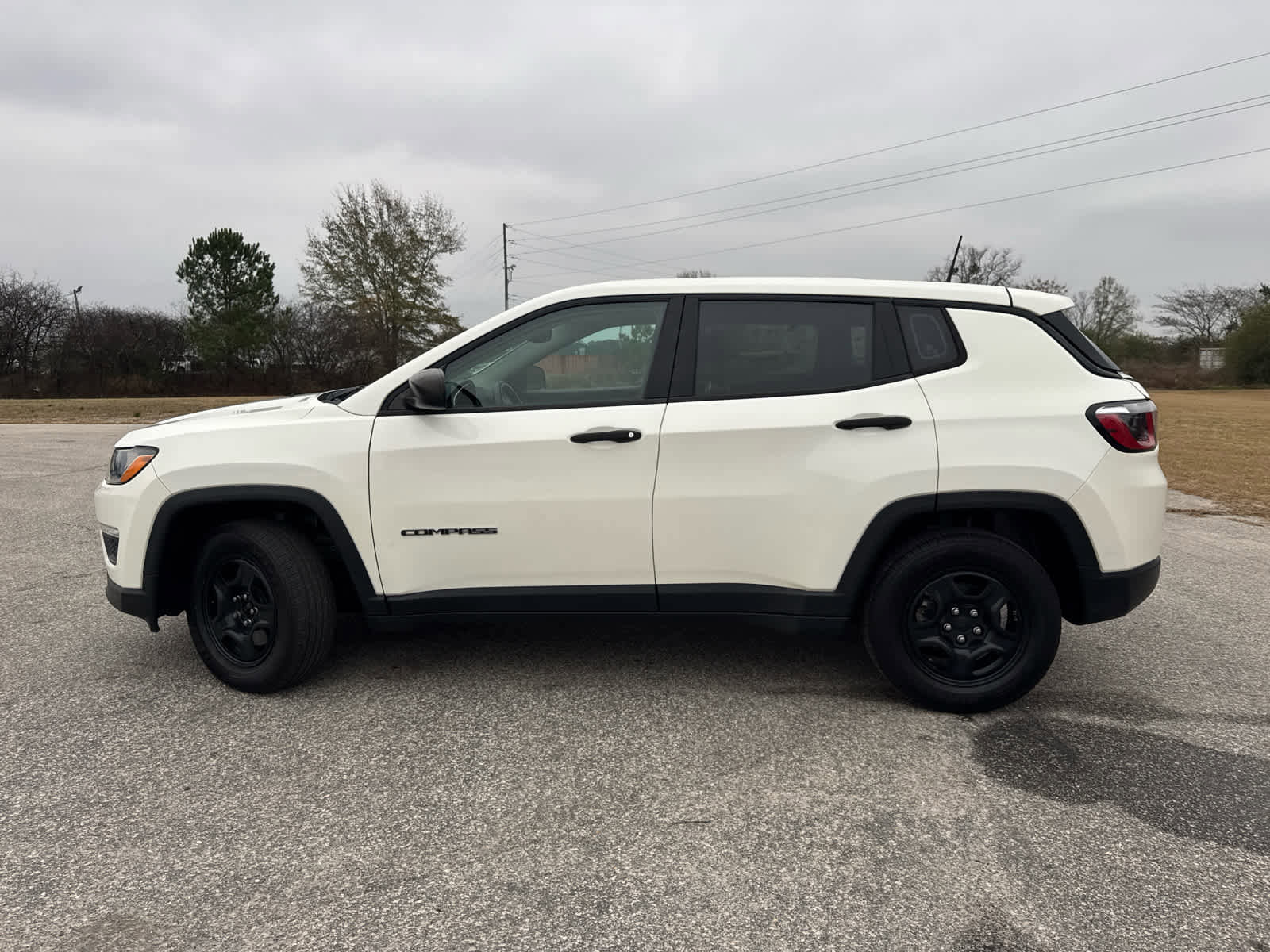 Used 2020 Jeep Compass Sport image 4