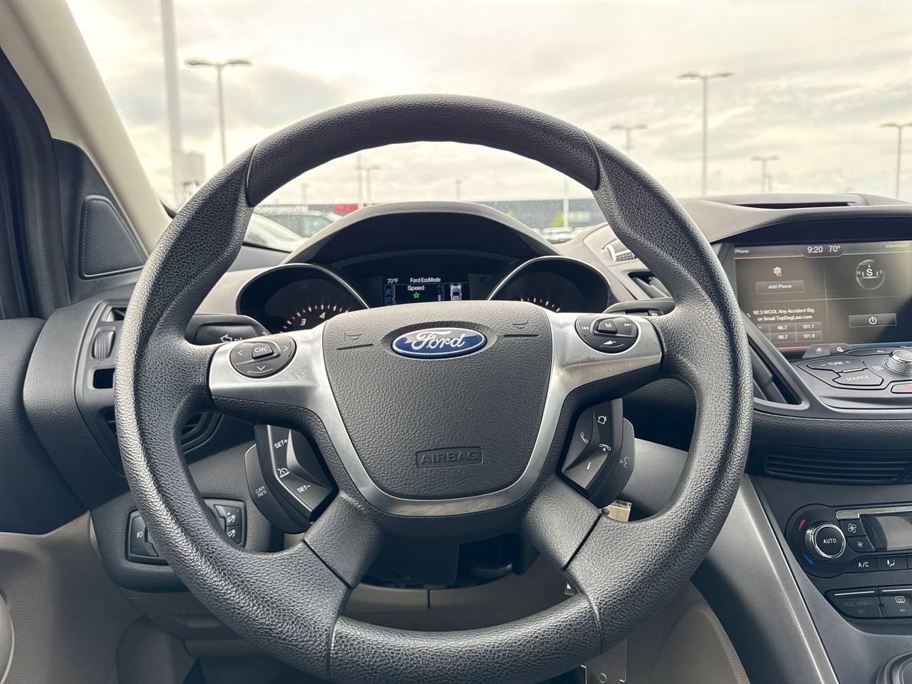 Used 2014 Ford Escape SE w/ Equipment Group 201A image 17