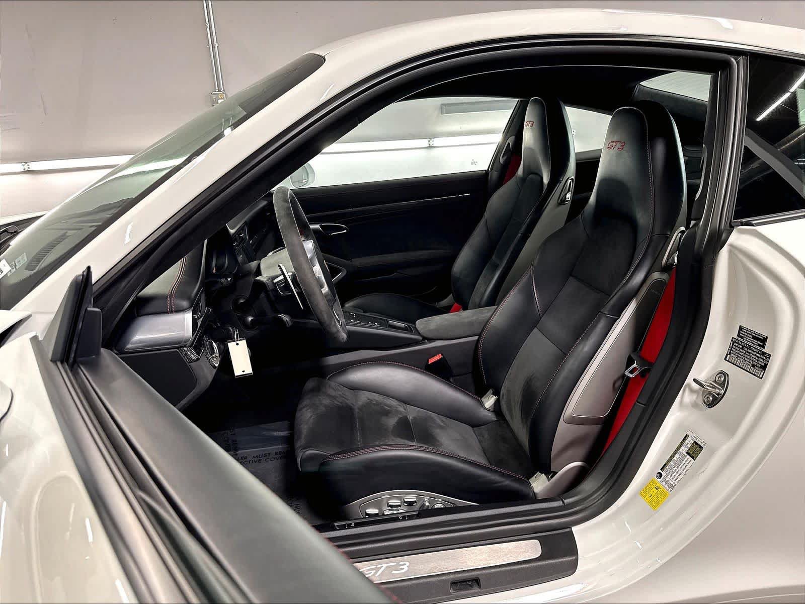 Used 2015 Porsche 911 GT3 RWD image 26