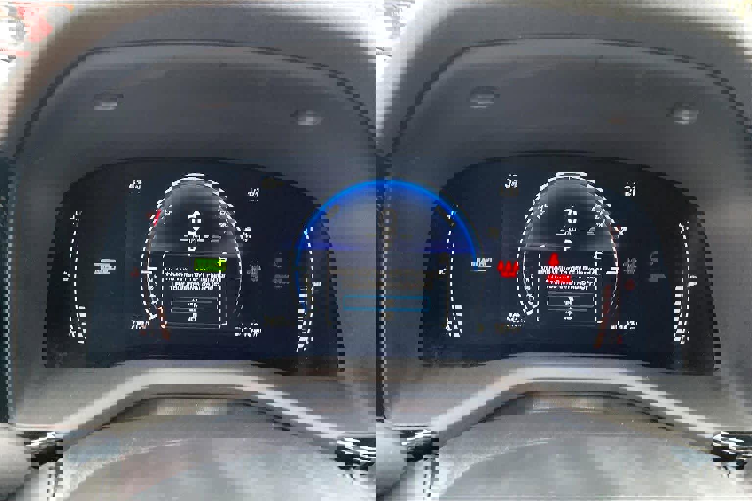 Used 2025 Toyota Camry LE w/ Convenience Package image 25