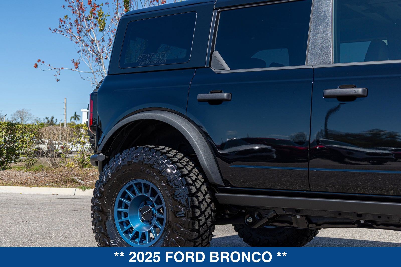 Used 2025 Ford Bronco Badlands AWD/4WD image 38