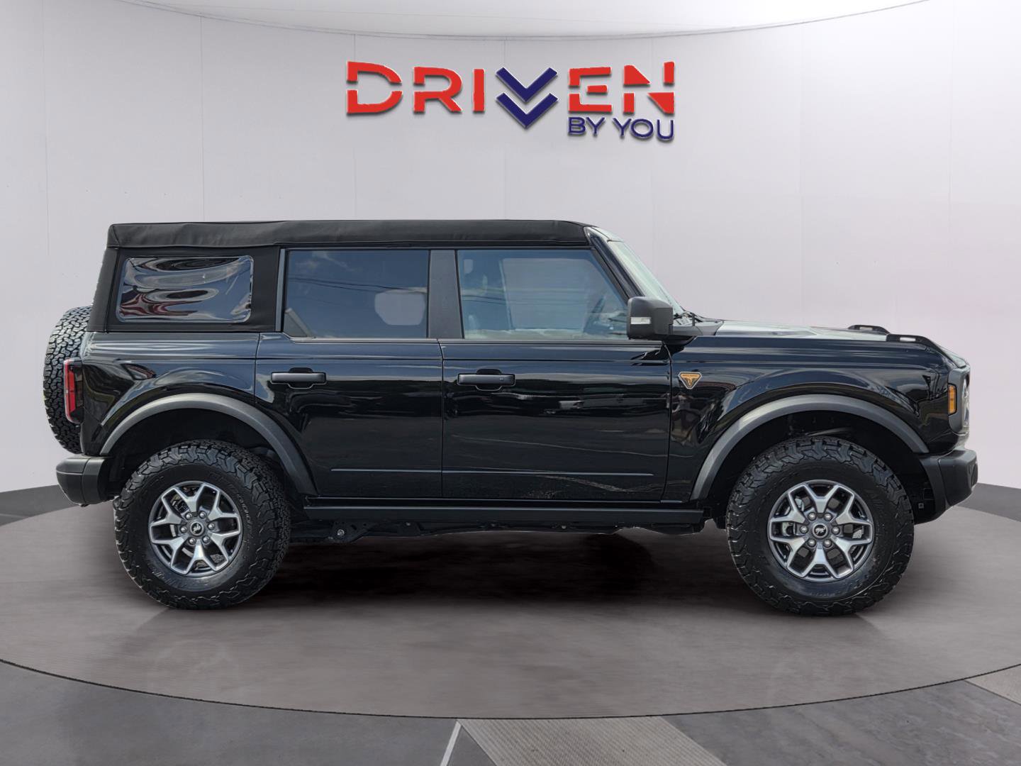 Used 2025 Ford Bronco Badlands AWD/4WD image 6