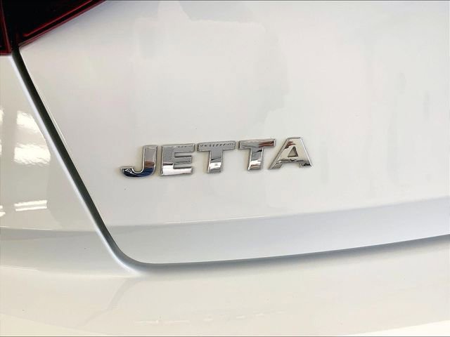 Used 2020 Volkswagen Jetta R-Line w/ R-Line Cold Weather Package image 8