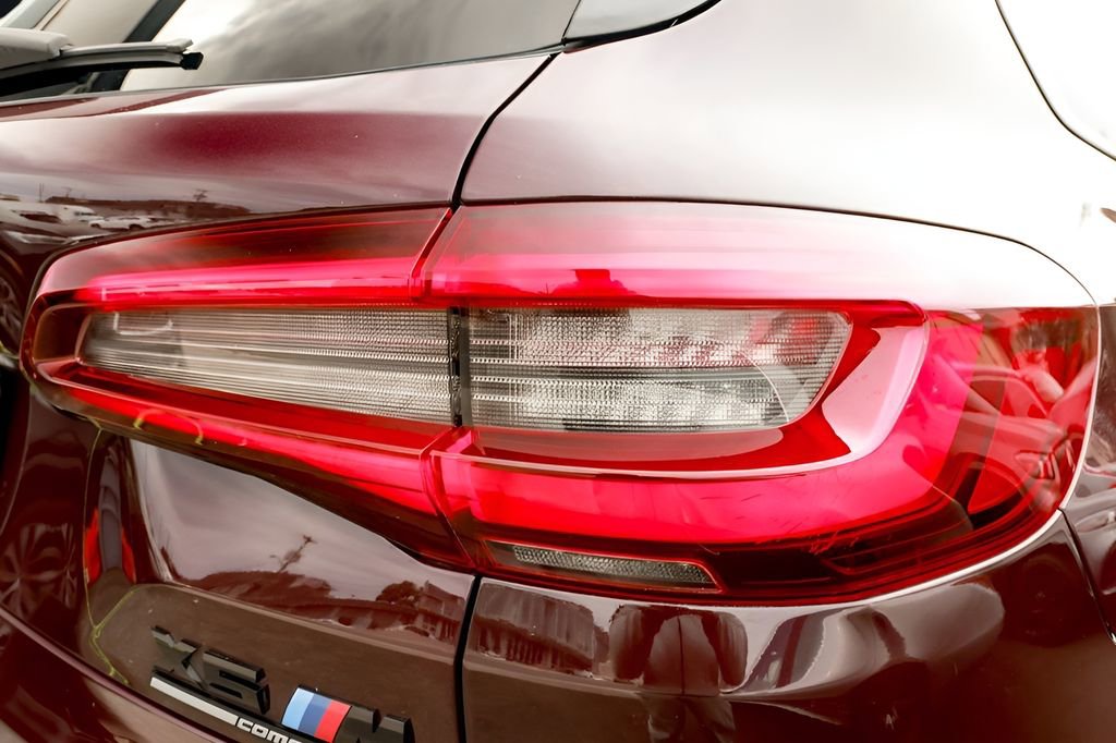Used 2021 BMW X5 M AWD/4WD image 51