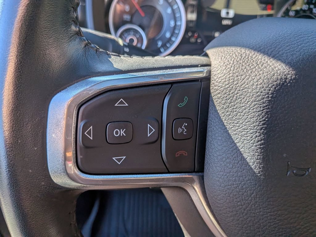 Used 2022 RAM 1500 Laramie AWD/4WD image 14