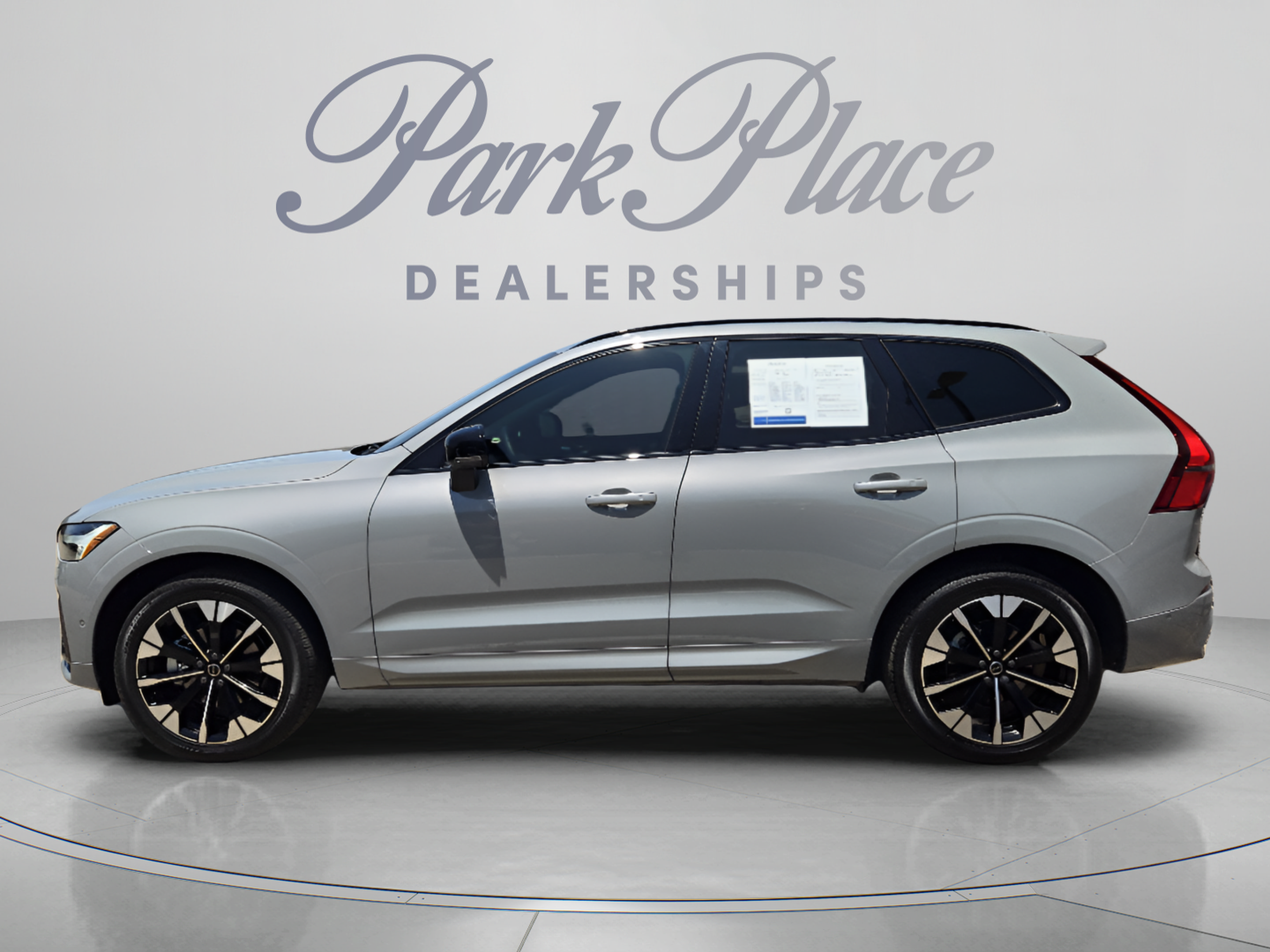 Certified 2026 Volvo XC60 B5 Plus w/ Protection Package Premier AWD/4WD image 2