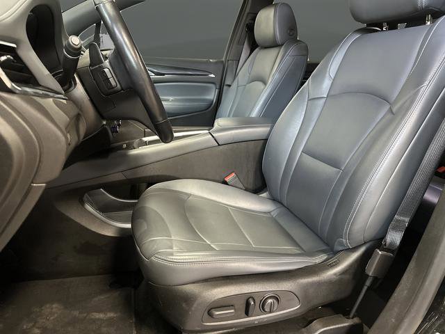 Used 2022 Buick Enclave Essence image 4