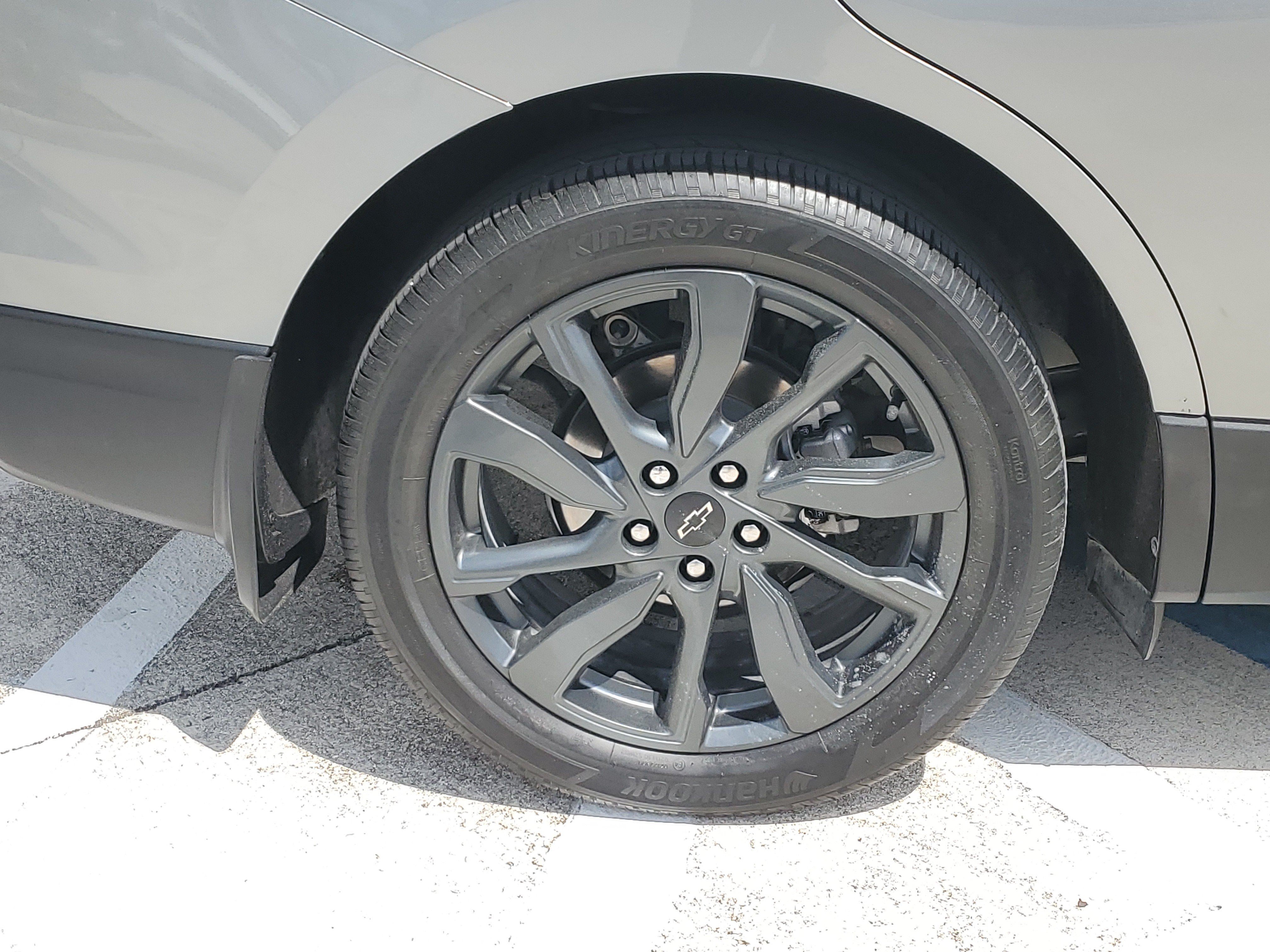 Used 2024 Chevrolet Equinox RS w/ RS Leather Package FWD image 7