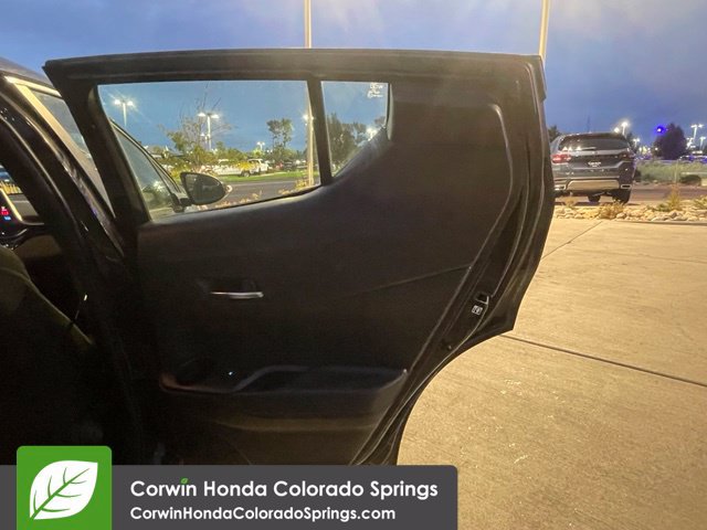 Used 2019 Toyota C-HR XLE FWD image 29