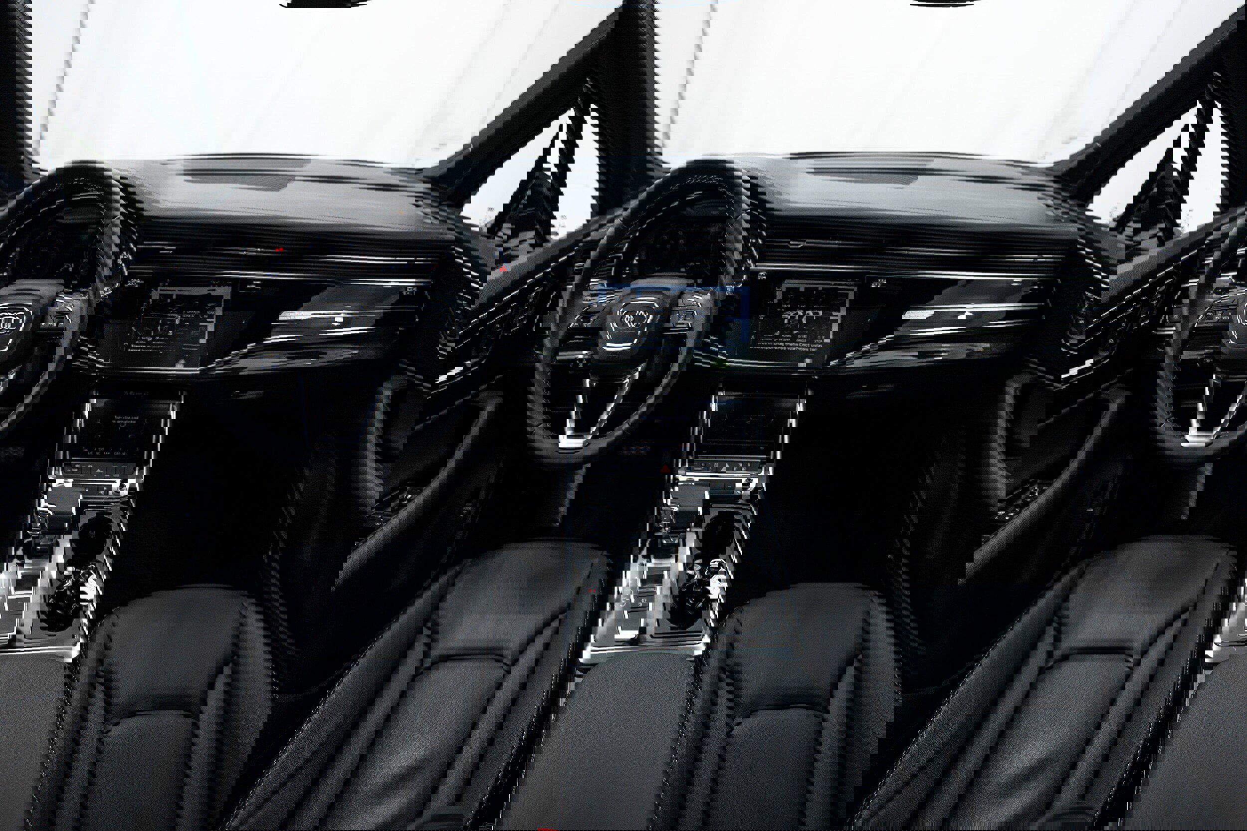 Certified 2025 Audi Q7 2.0T Premium w/ Convenience Plus Package image 16