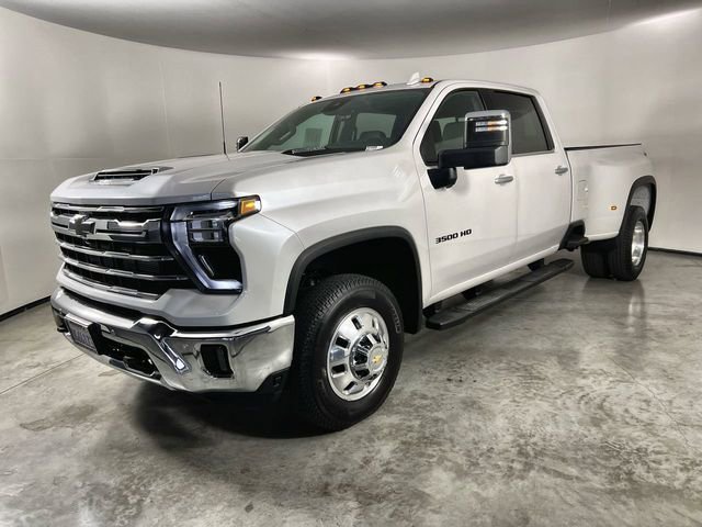 Certified 2024 Chevrolet Silverado 3500 LTZ w/ LTZ Plus Package image 4