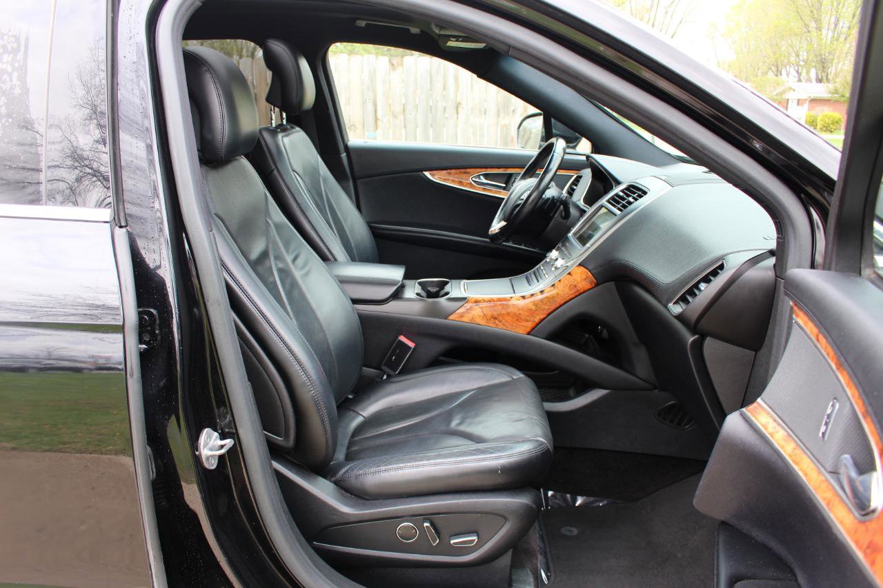 Used 2016 Lincoln MKX Reserve w/ Climate Package image 40