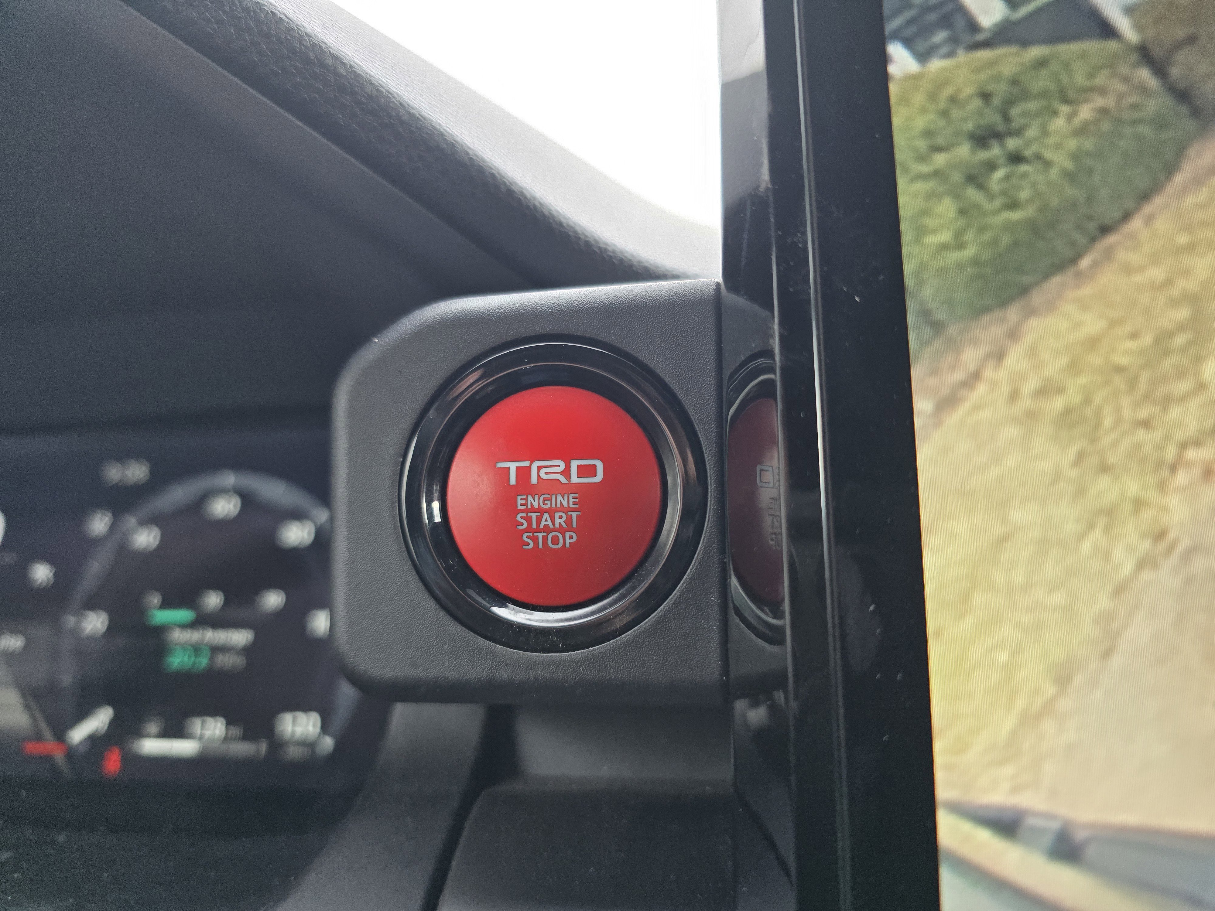 Used 2025 Toyota Tacoma TRD Off-Road image 22