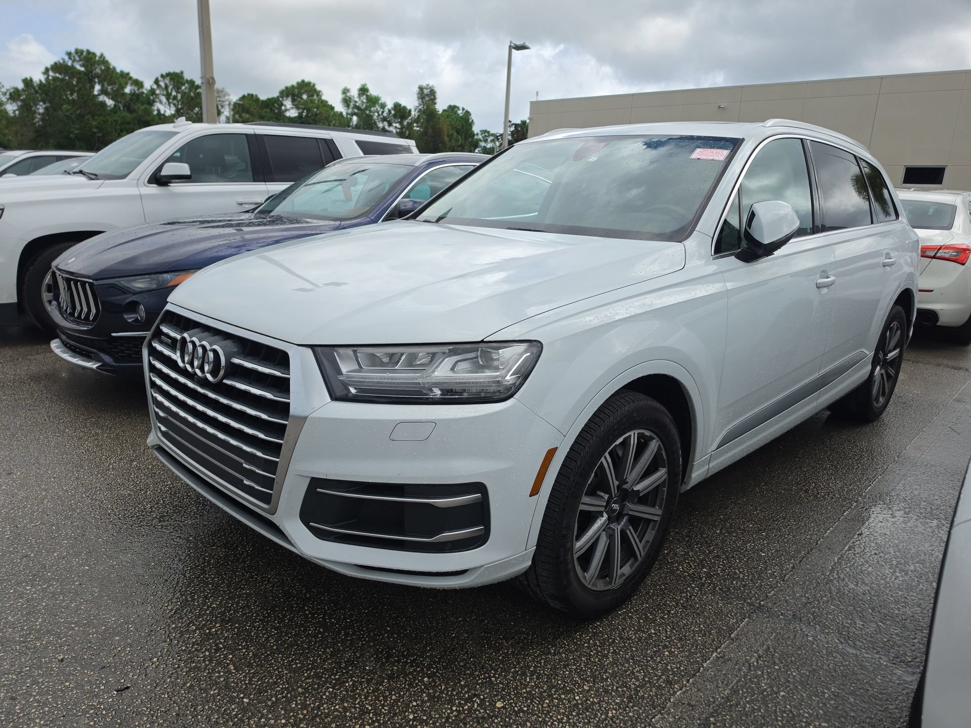 Used 2019 Audi Q7 2.0T Premium Plus w/ Premium Plus Package AWD/4WD image 3