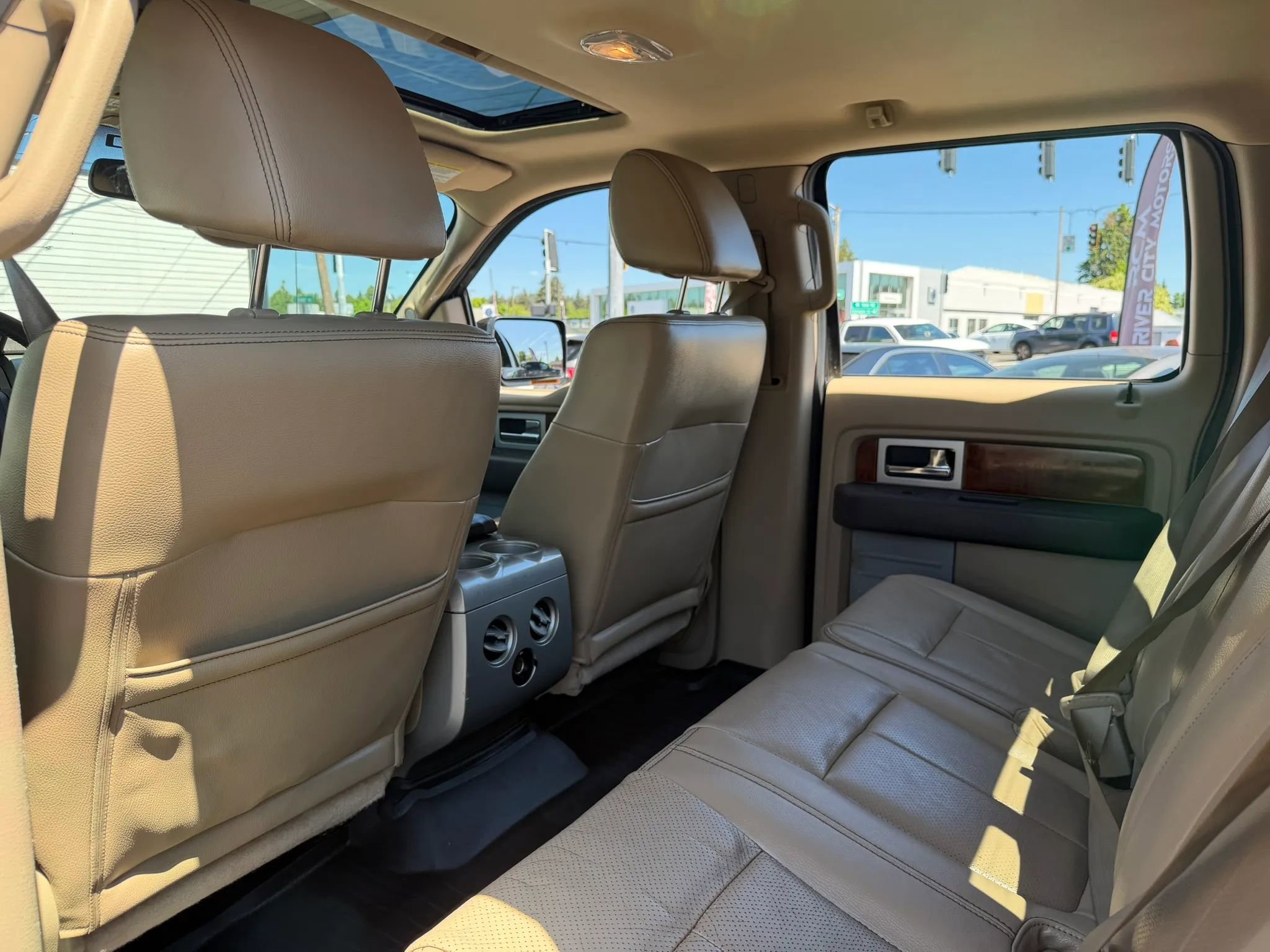 Used 2010 Ford F150 Lariat AWD/4WD image 22