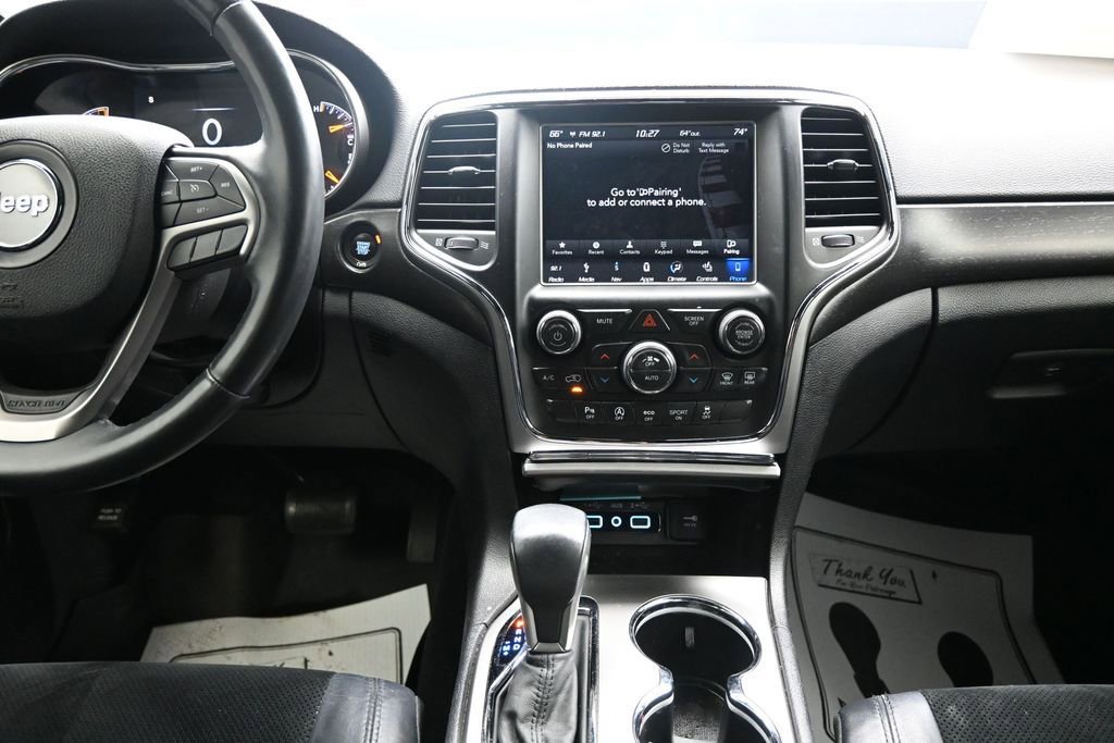 Used 2018 Jeep Grand Cherokee Altitude AWD/4WD image 17