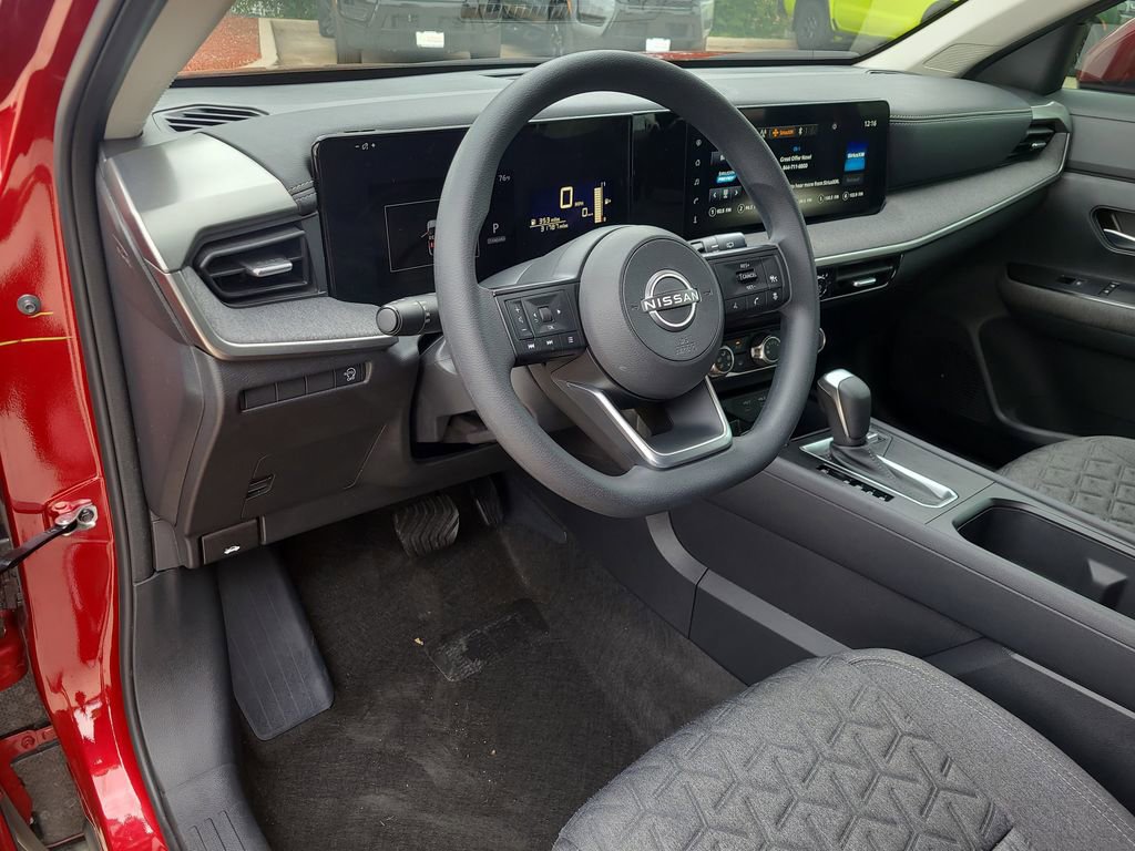 Certified 2025 Nissan Kicks SV FWD image 15