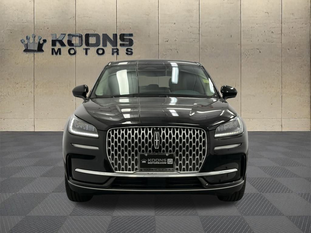 Certified 2025 Lincoln Corsair AWD image 3