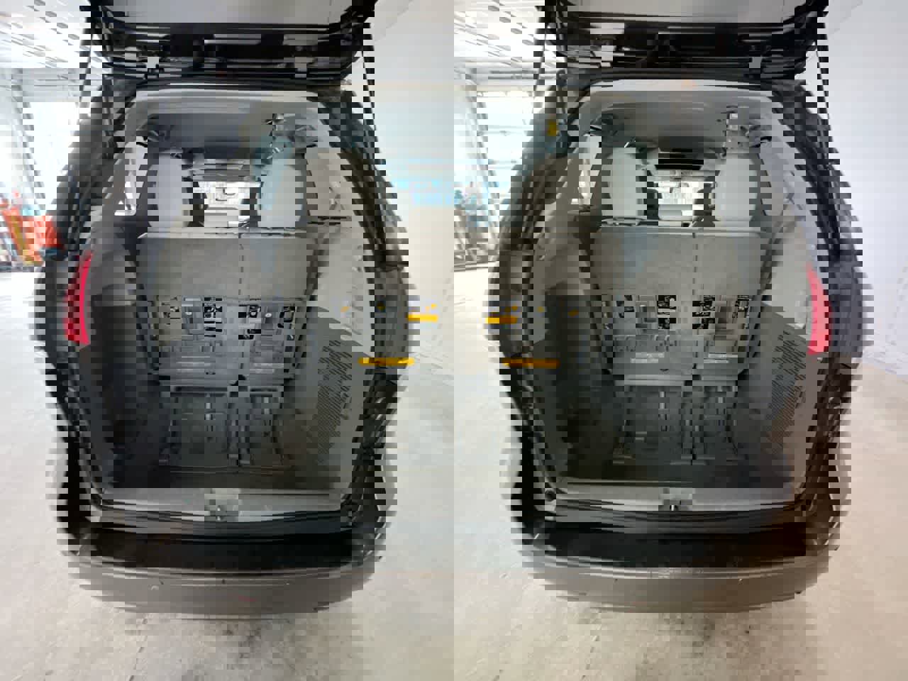 Used 2014 Toyota Sienna XLE w/ XLE Premium Package image 23