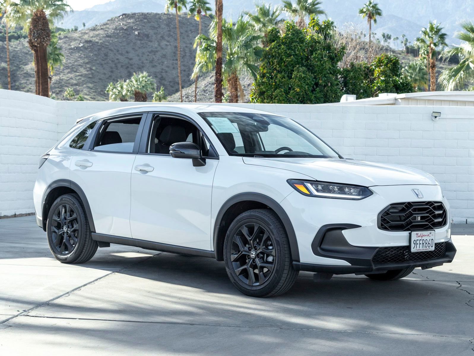 Used 2023 Honda HR-V Sport image 2