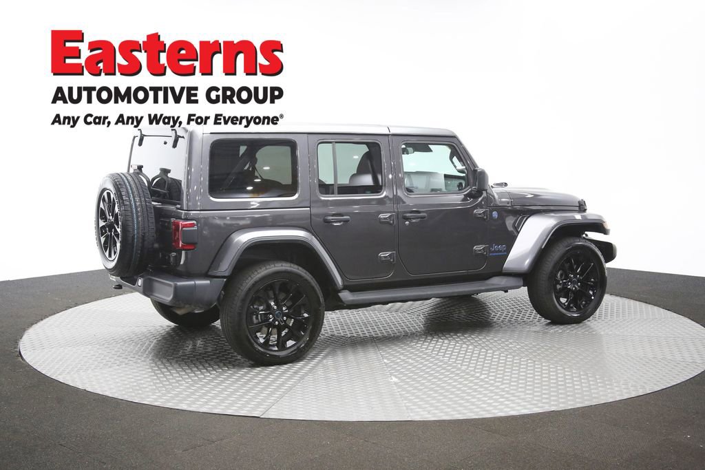 Used 2025 Jeep Wrangler Unlimited Sahara AWD/4WD image 38