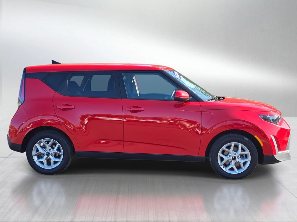 Used 2024 Kia Soul S FWD image 6