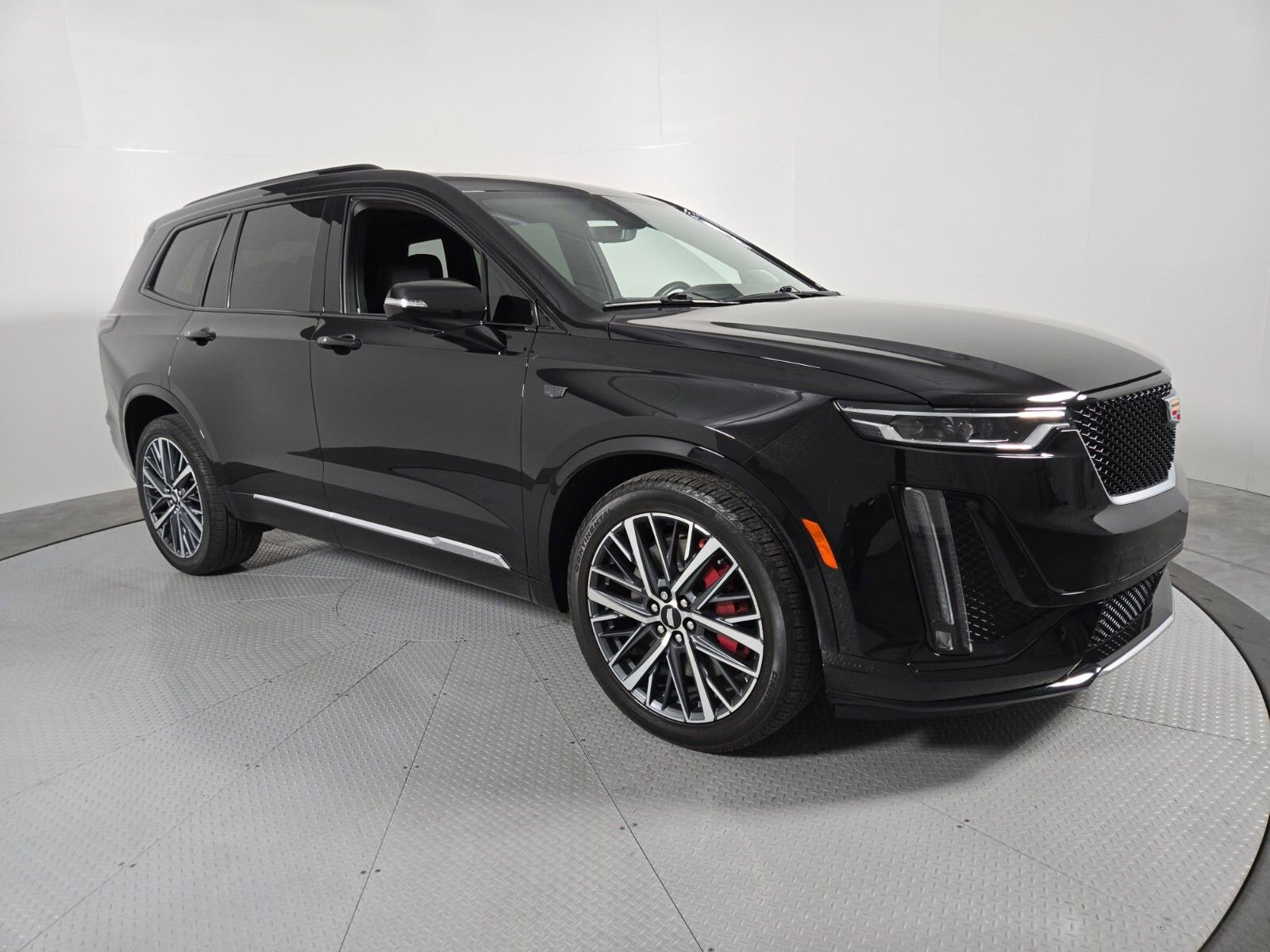 Used 2024 Cadillac XT6 Sport w/ Platinum Package AWD/4WD image 16
