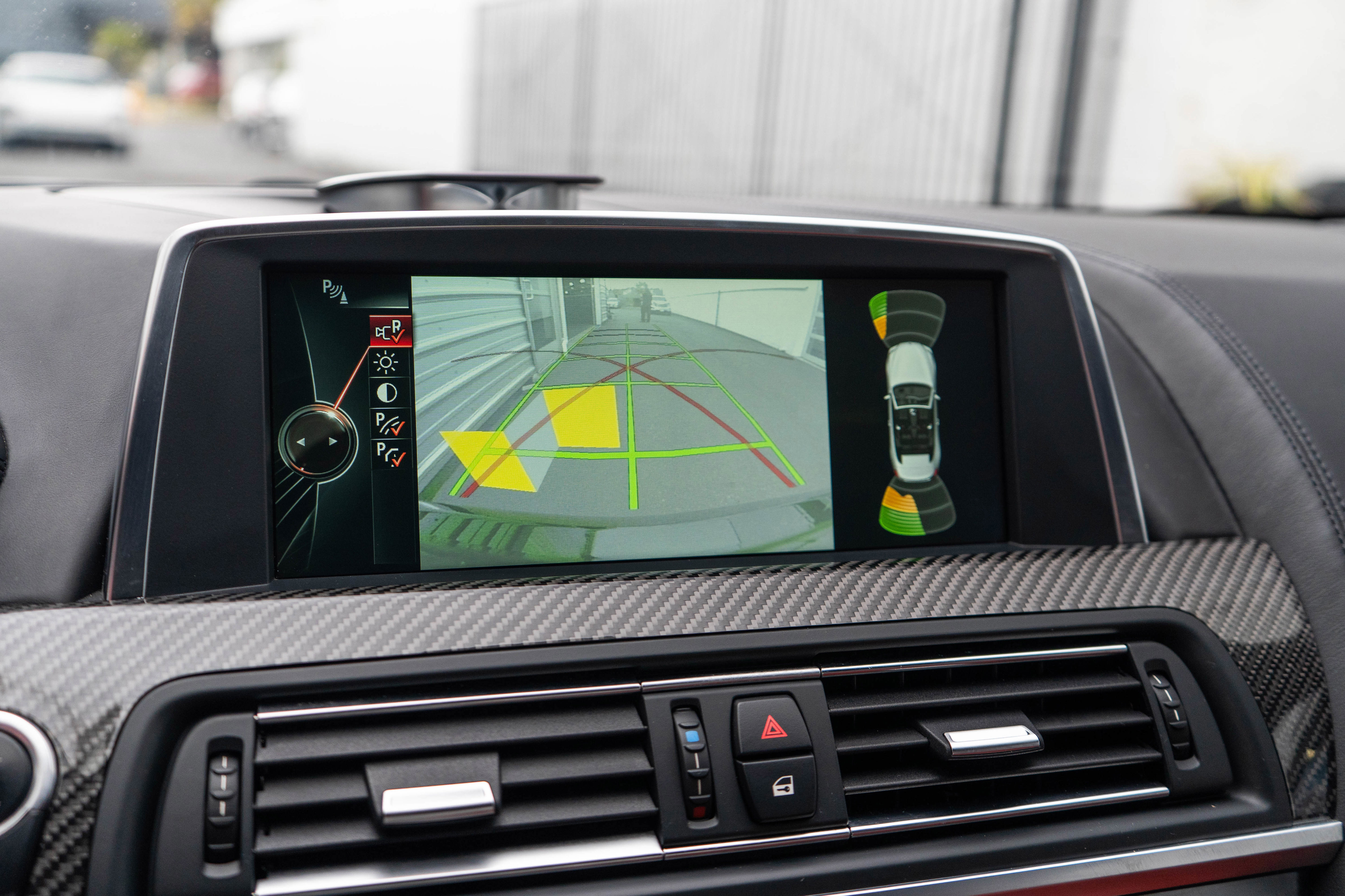 Used 2014 BMW M6 Convertible image 25