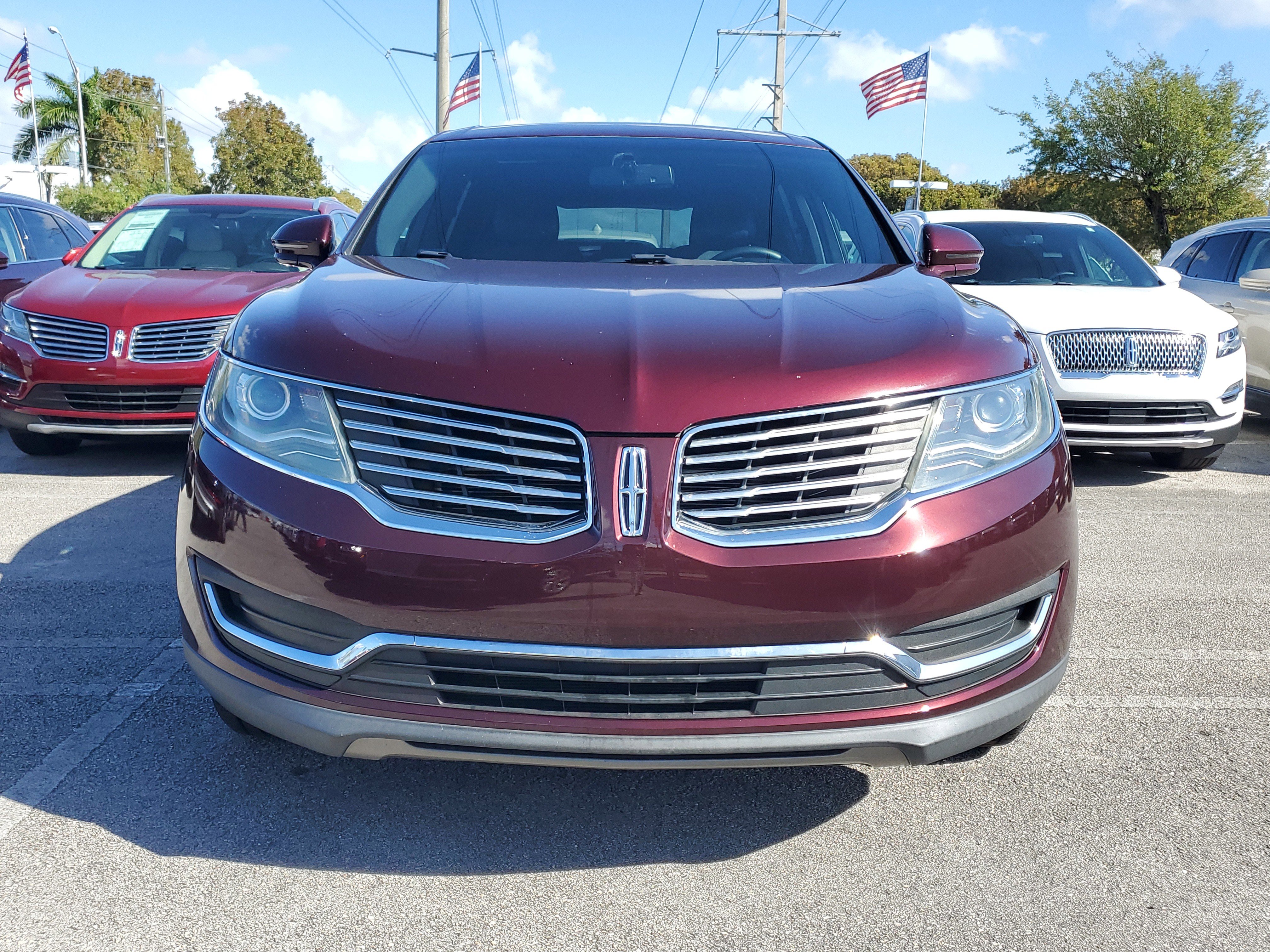 Used 2017 Lincoln MKX Premiere image 2