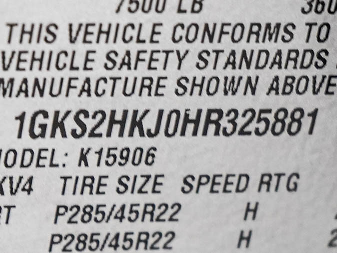 Used 2017 GMC Yukon XL Denali w/ Open Road Package AWD/4WD image 31