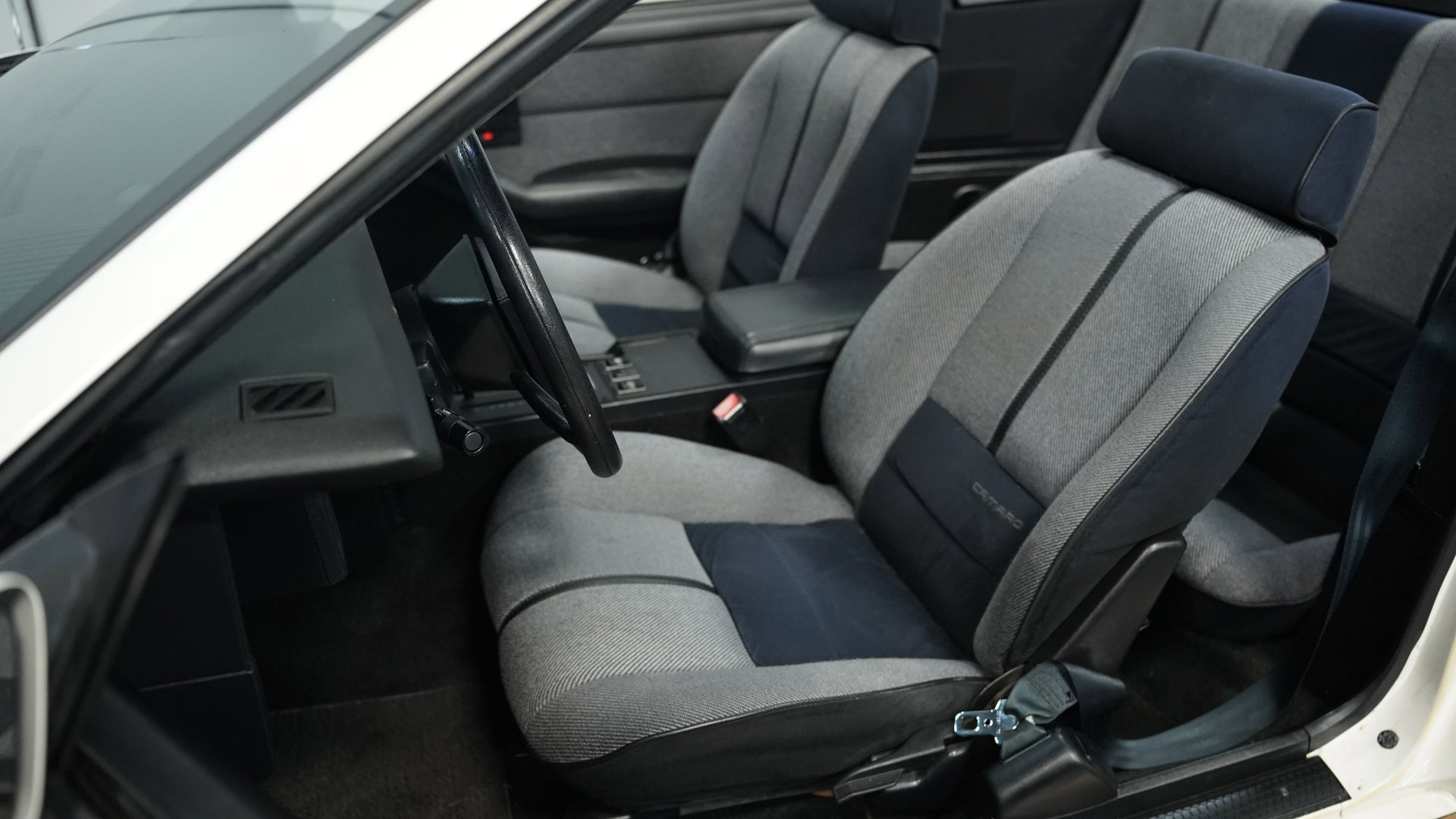 Used 1988 Chevrolet Camaro LT image 38