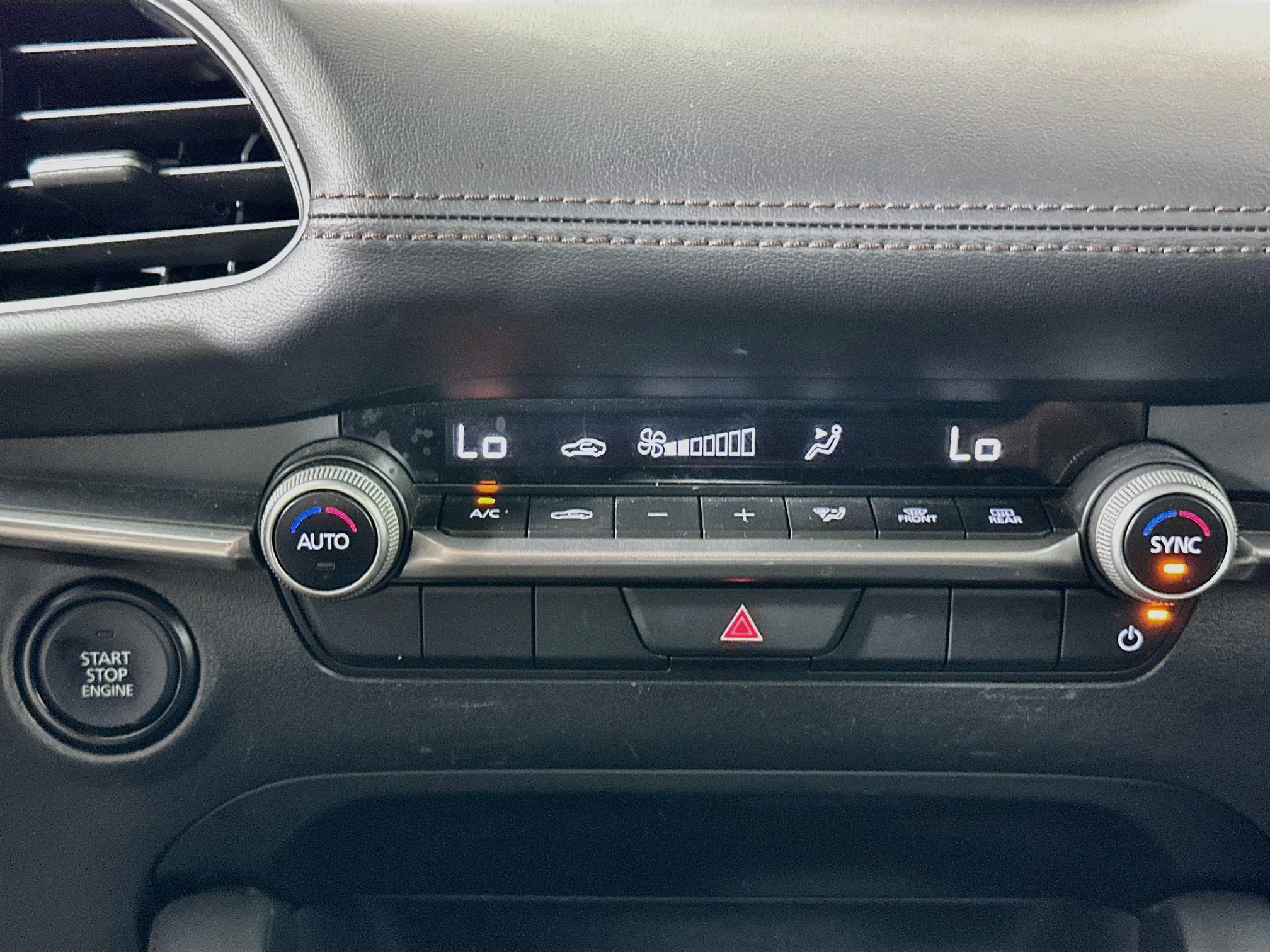 Used 2025 MAZDA MAZDA3 s FWD image 24