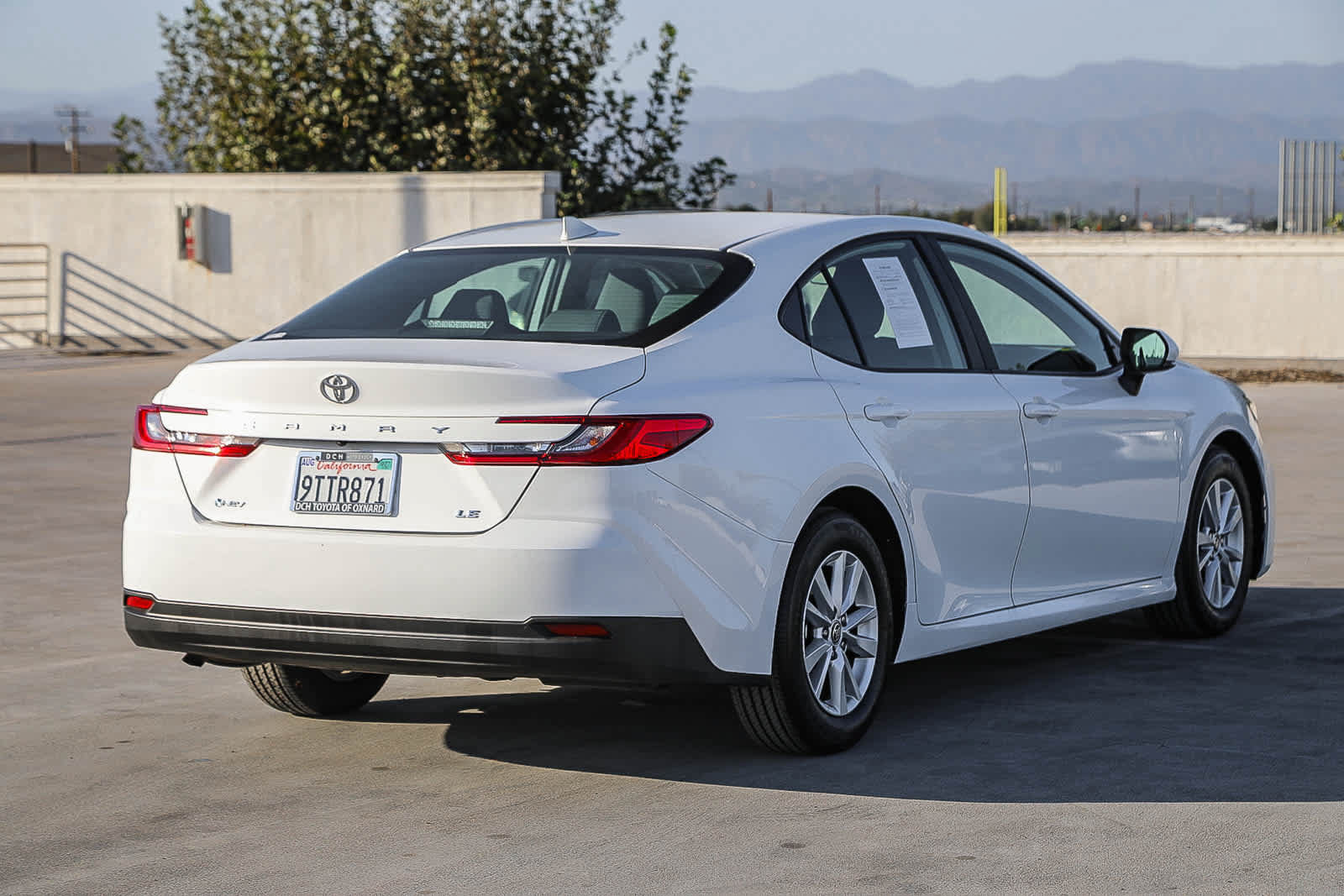 Used 2025 Toyota Camry LE w/ Convenience Package FWD image 5