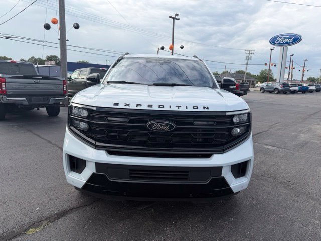 Used 2025 Ford Expedition Max Platinum w/ Stealth Appearance Package AWD/4WD image 18