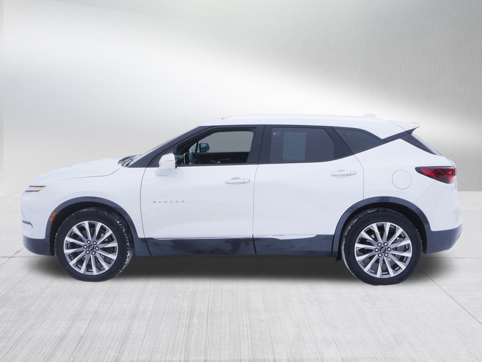 Used 2024 Chevrolet Blazer Premier w/ Driver Confidence II Package image 4