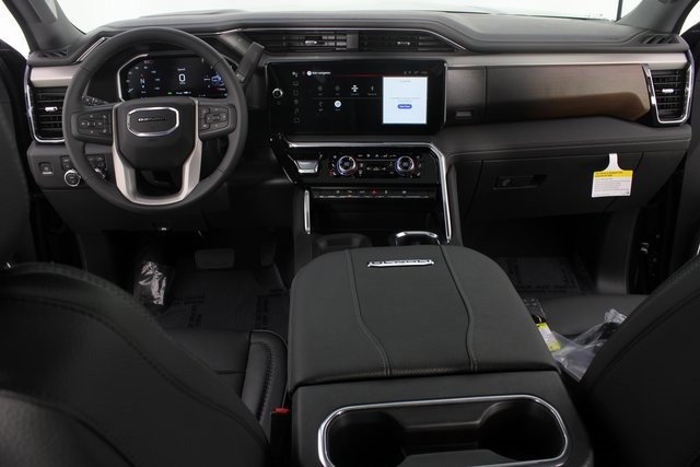 New 2026 GMC Sierra 3500 Denali w/ Denali Reserve Package image 13