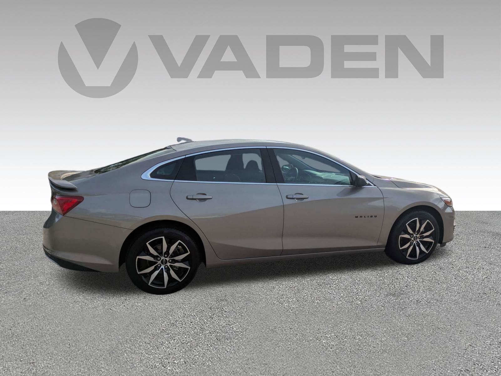 Used 2025 Chevrolet Malibu RS FWD image 23