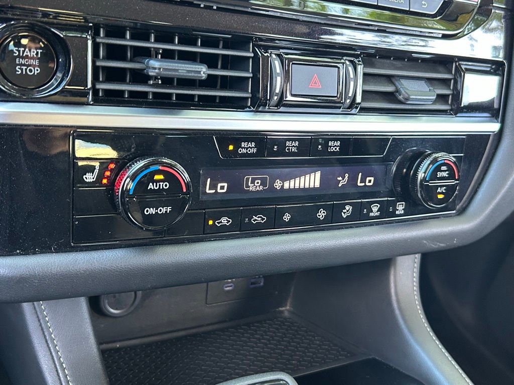 Used 2025 Nissan Pathfinder SV image 53