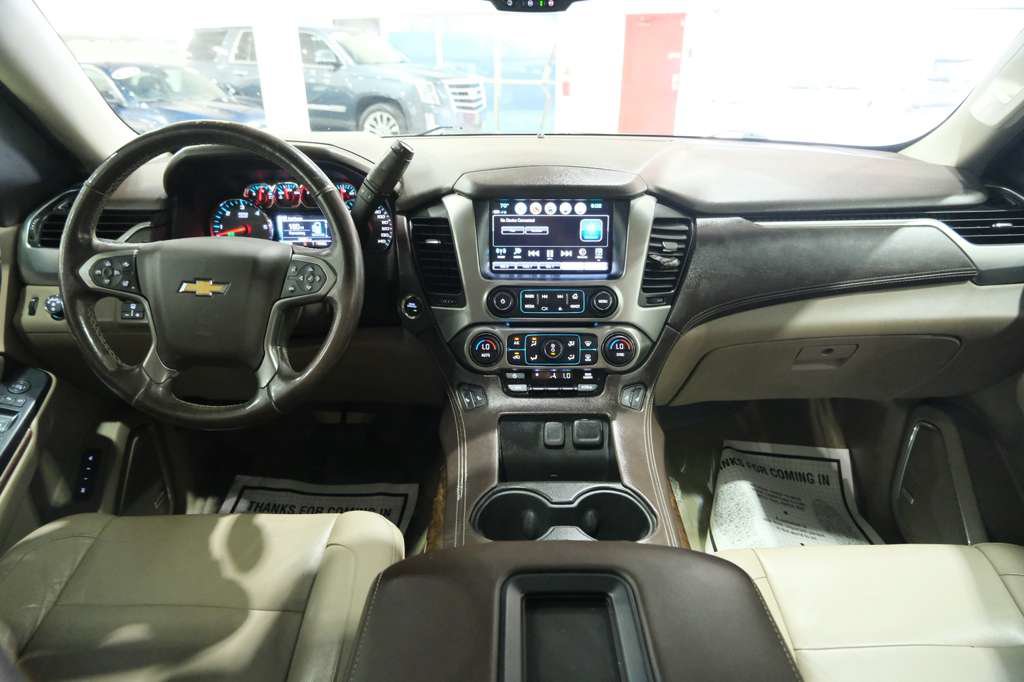 Used 2018 Chevrolet Suburban LT RWD image 29