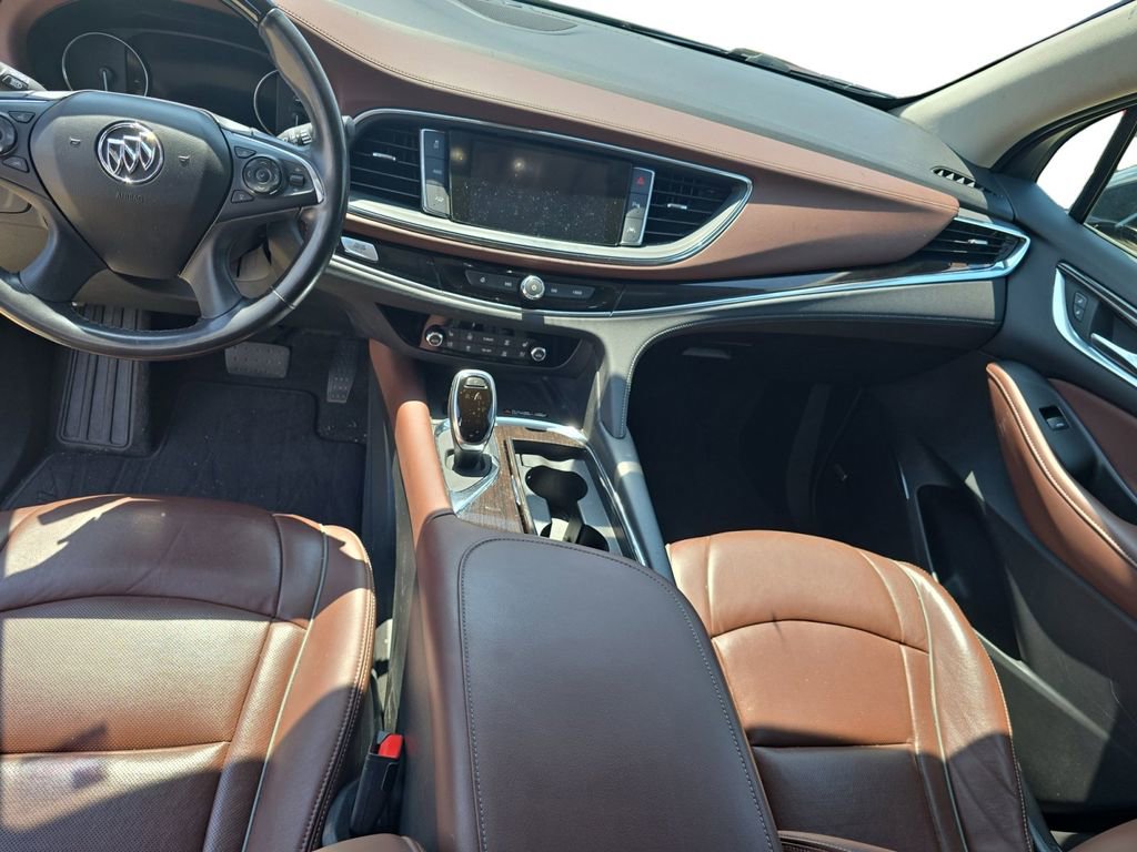Used 2018 Buick Enclave Avenir w/ Avenir Technology Package AWD/4WD image 11