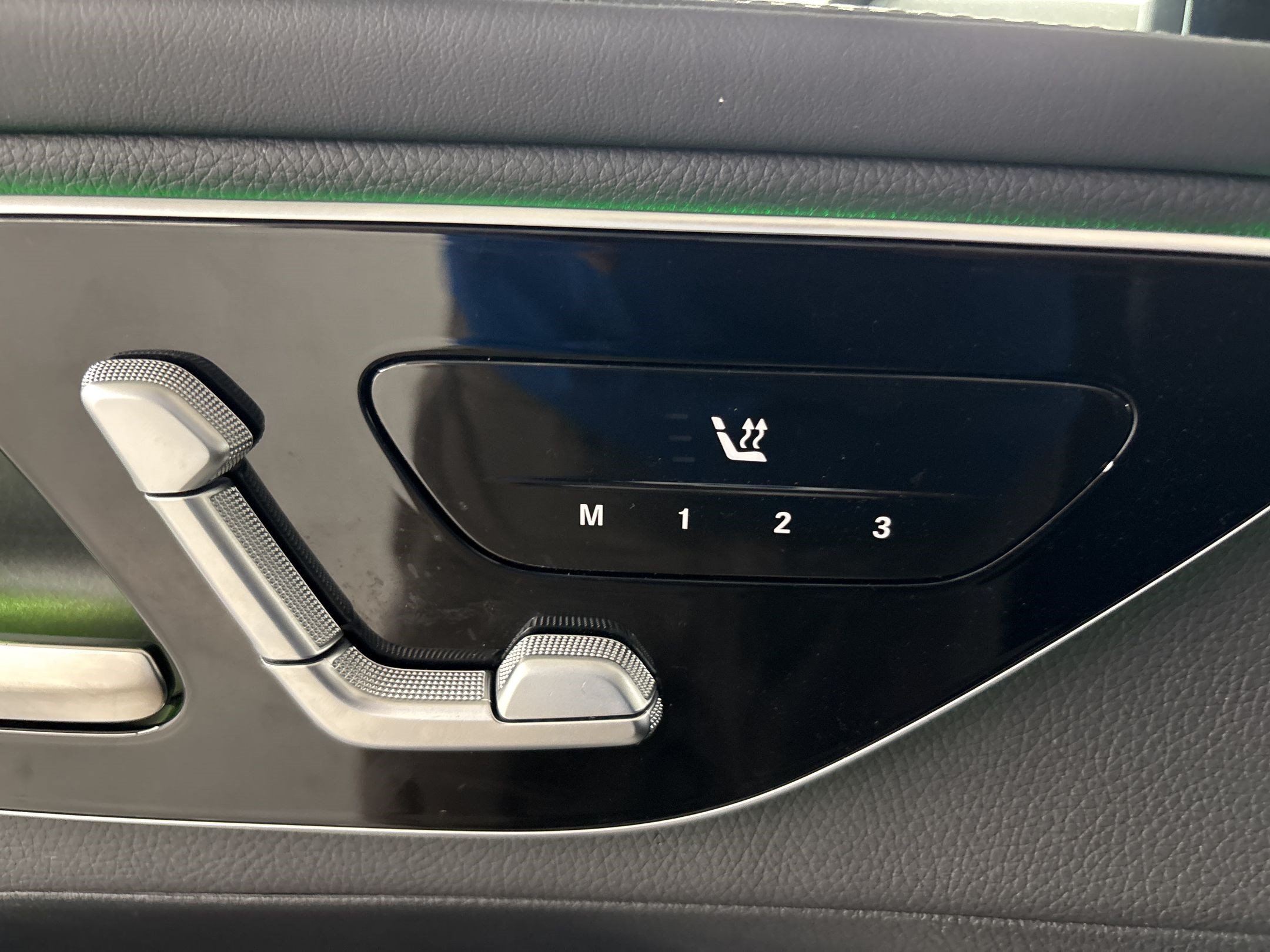 Certified 2023 Mercedes-Benz GLC 300 4MATIC image 27