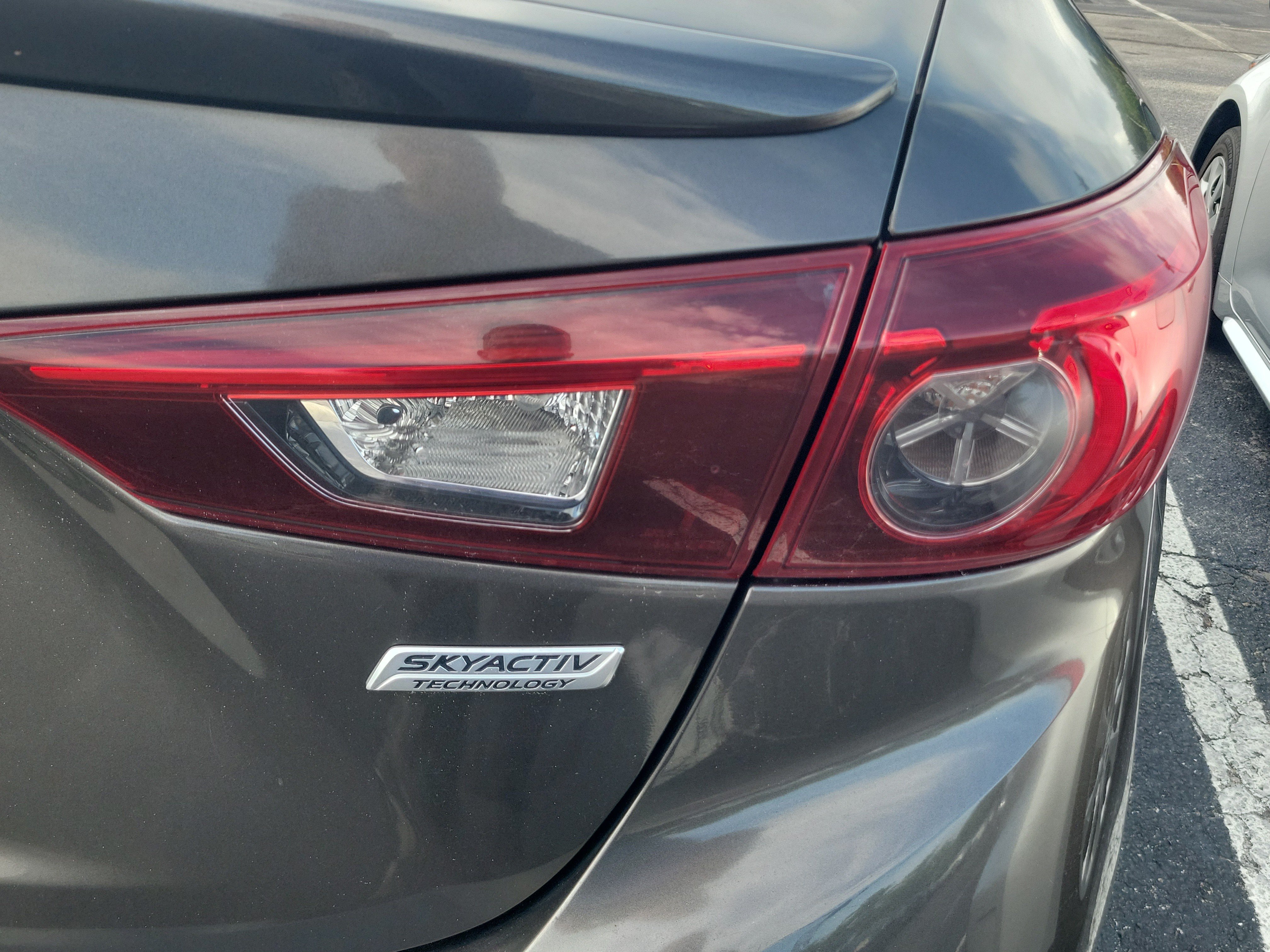 Used 2014 MAZDA MAZDA3 i Touring FWD image 10