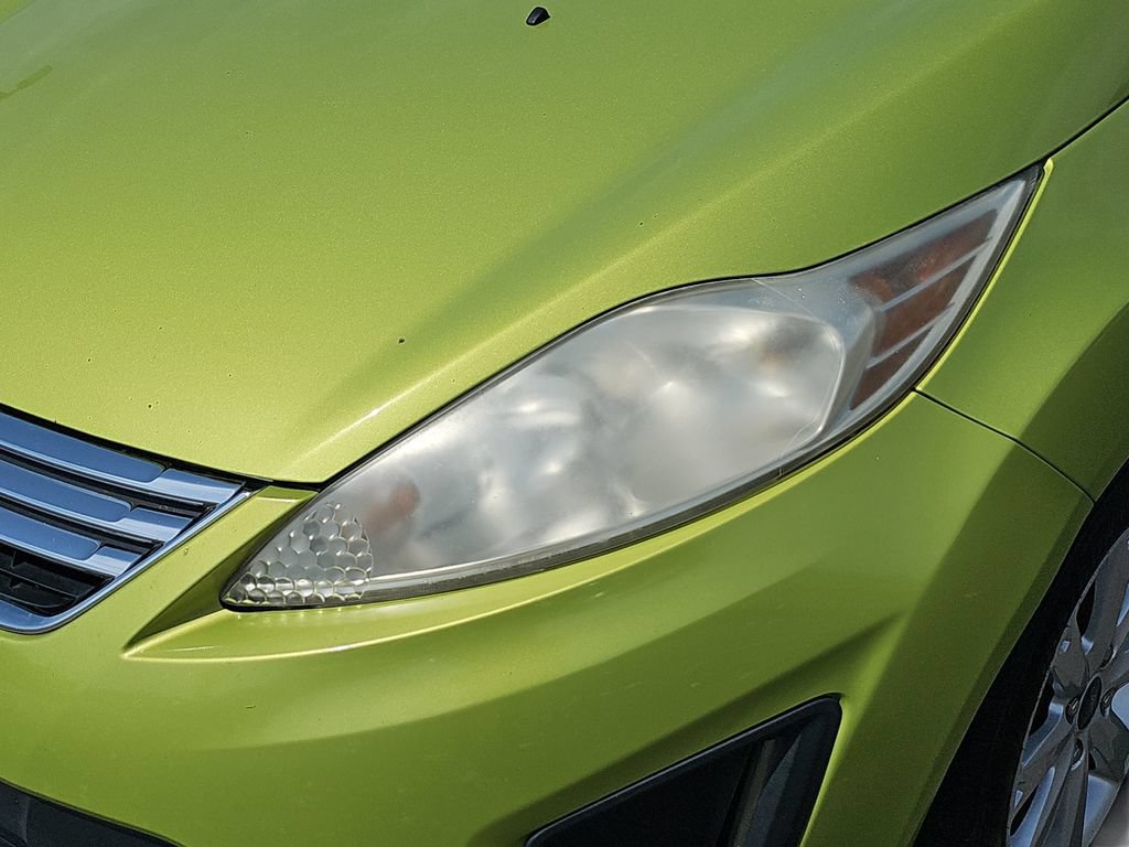 Used 2013 Ford Fiesta SE FWD image 29