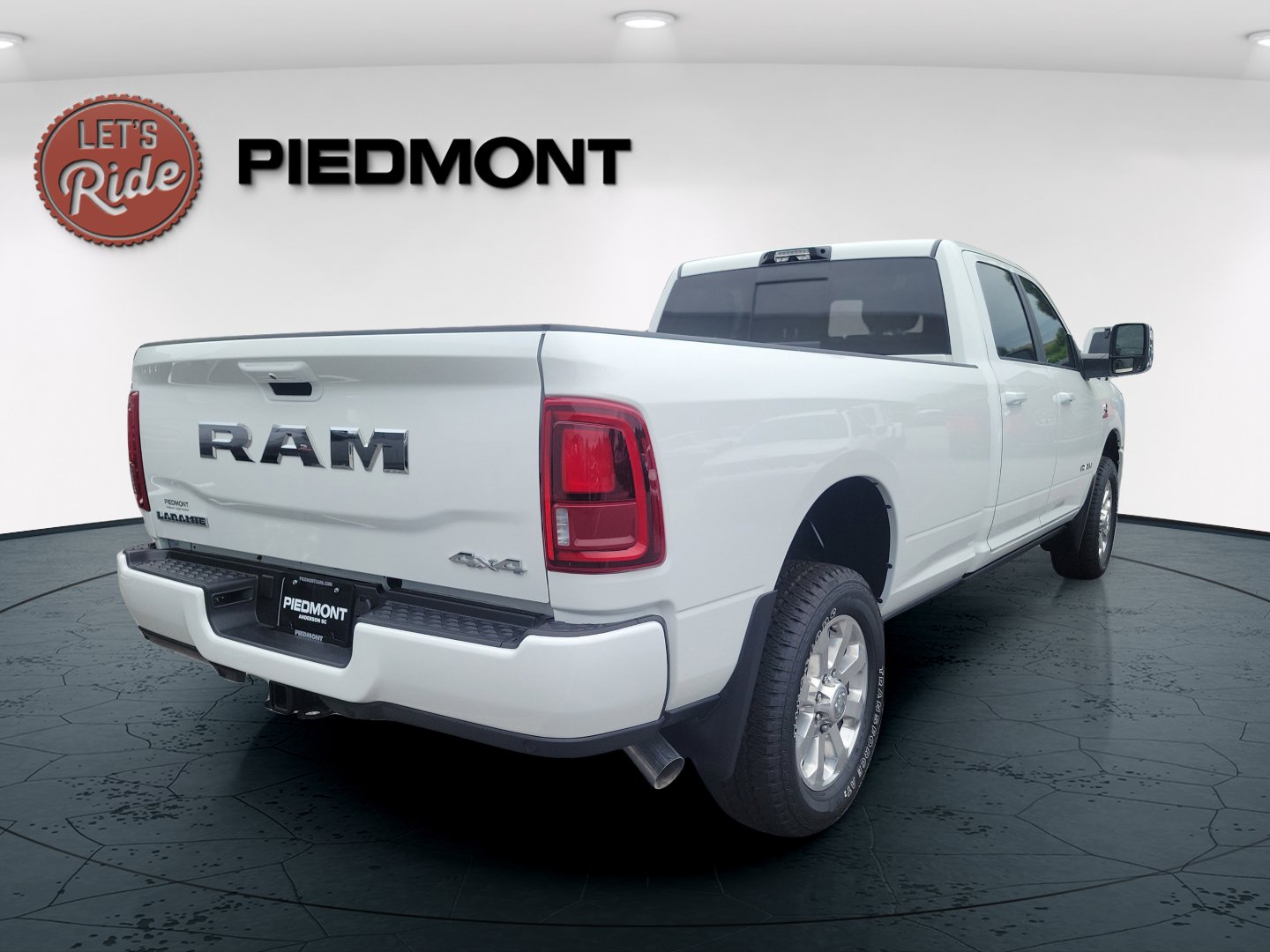 New 2026 RAM 2500 Laramie AWD/4WD image 6