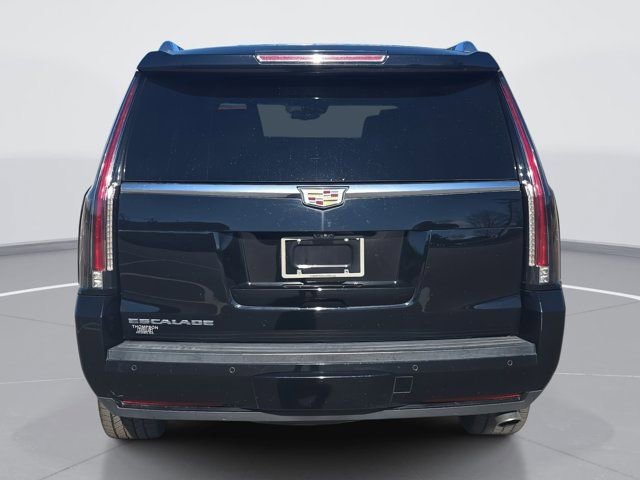 Used 2017 Cadillac Escalade Premium Luxury image 4